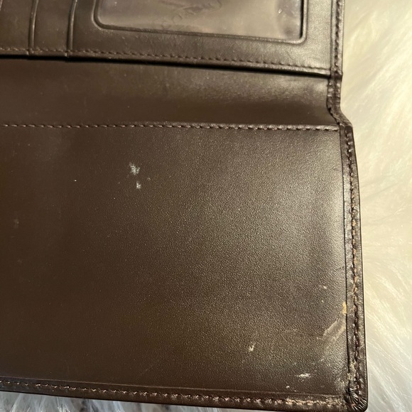 Coach Signature Wallet - Picture 5 of 9